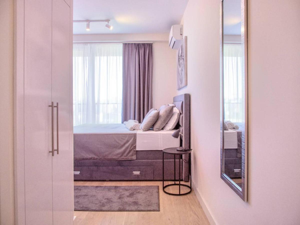 Metropolitan - View Apartment
